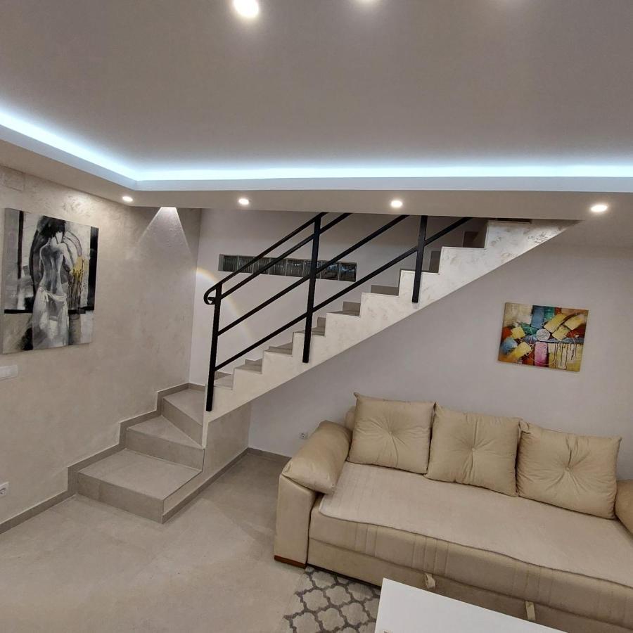 Apartman Lux Jelena Surčin Zewnętrze zdjęcie