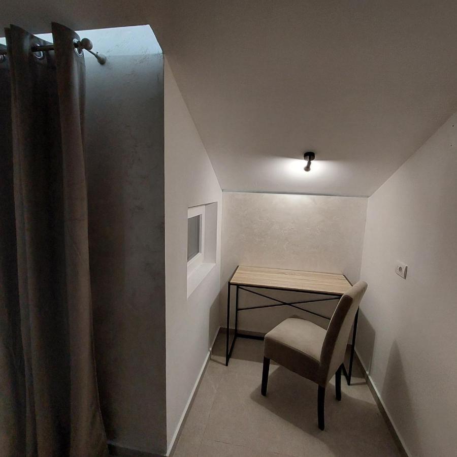 Apartman Lux Jelena Surčin Zewnętrze zdjęcie